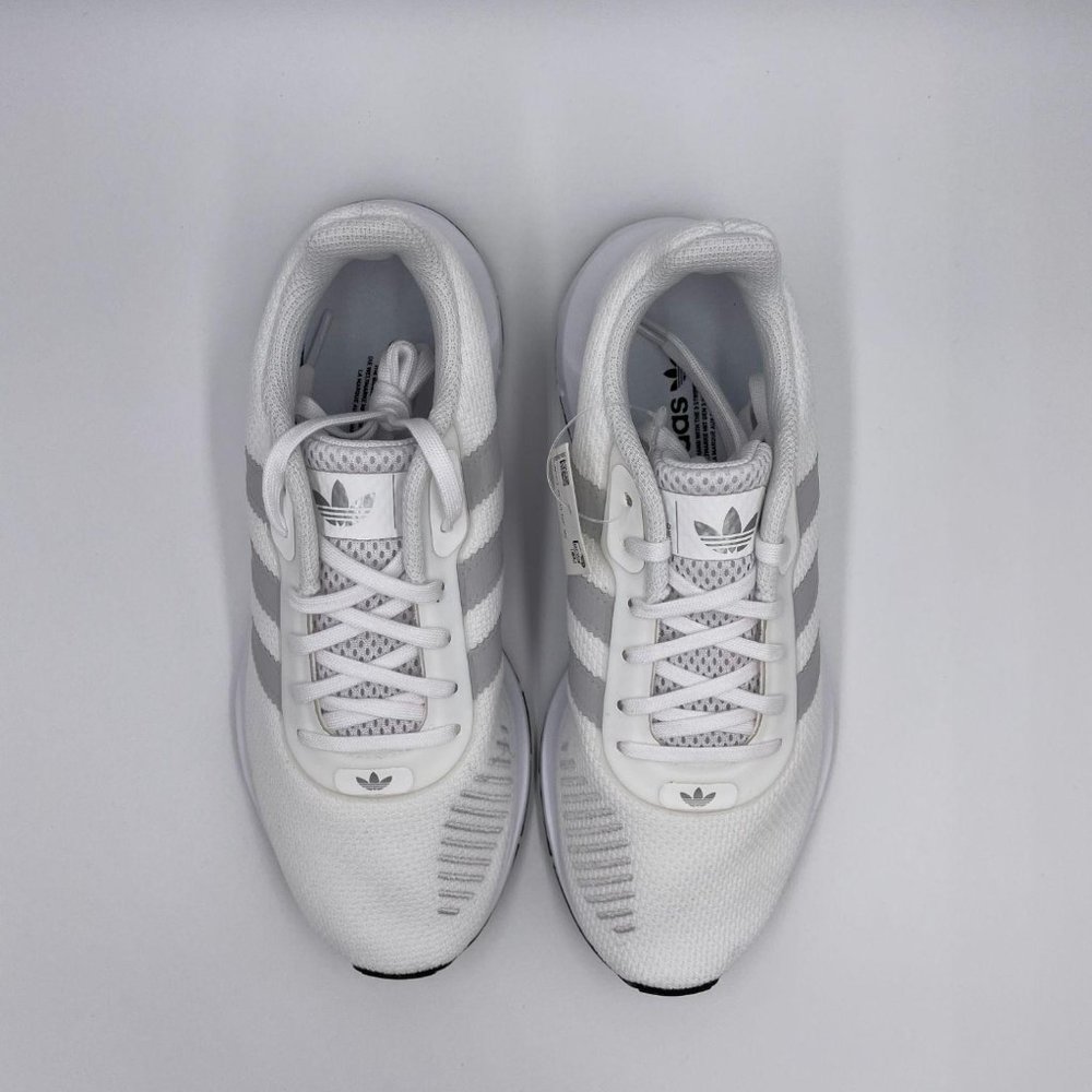 Adidas Swift Run RF White Womens Shoes - Picture 5 of 8